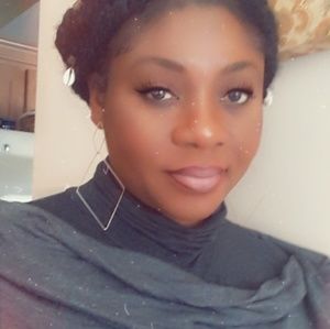 Meet your Posher, Benedicta